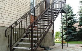 metaliniai laiptai